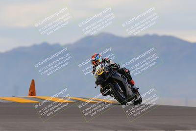 media/Sep-11-2022-SoCal Trackdays (Sun) [[81b7e951af]]/Turn 9 (930am)/